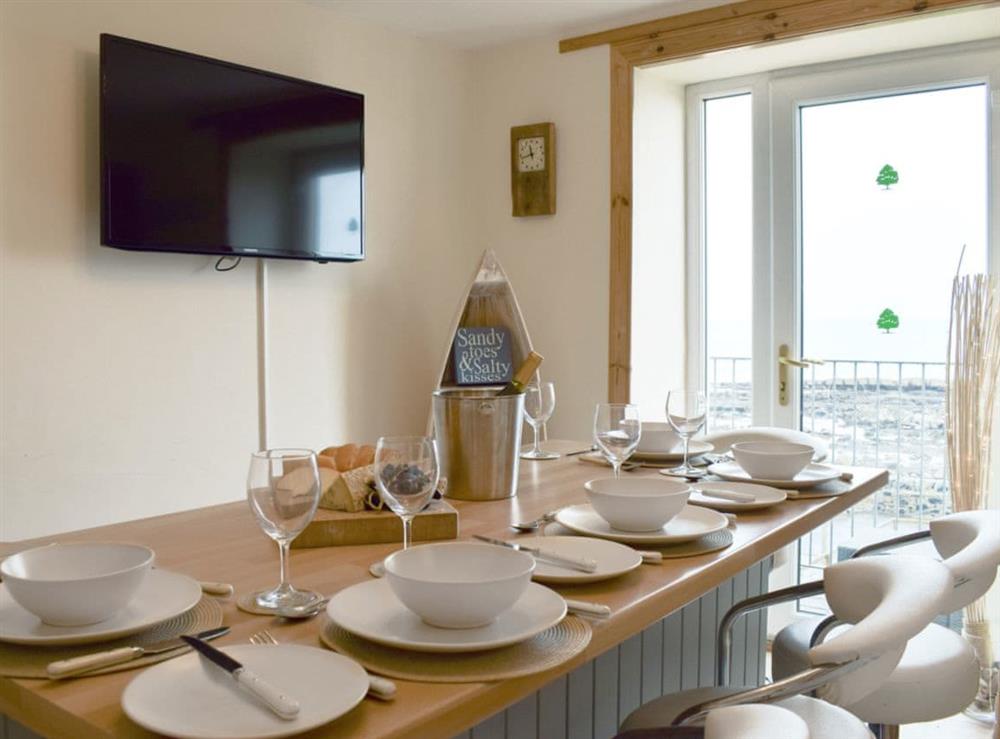 Charming dining area with sea views at Making Waves in Anstruther, Fife