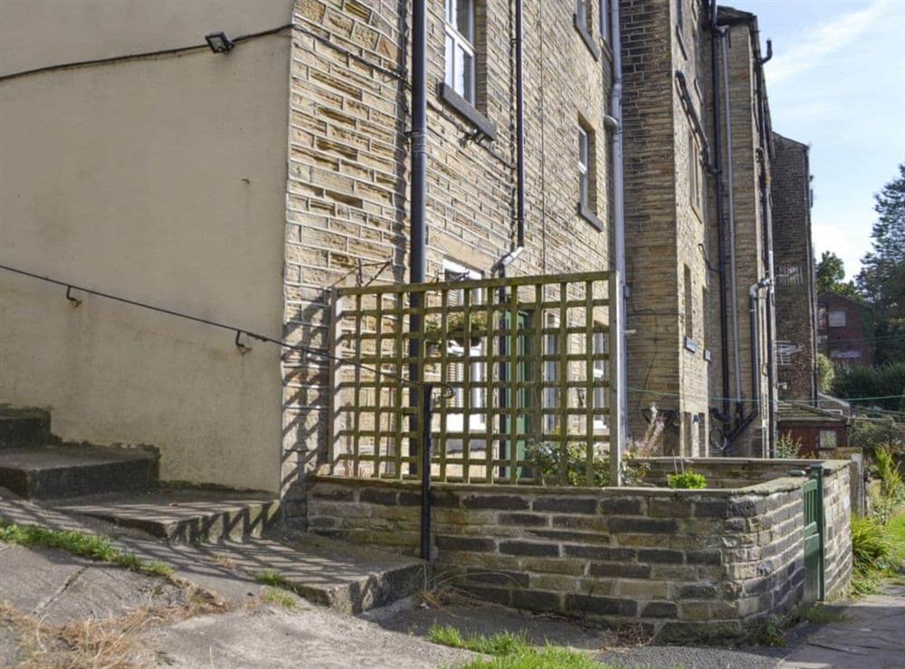 Entrance to access path to holiday property at Mallard Cottage in Holmfirth, West Yorkshire
