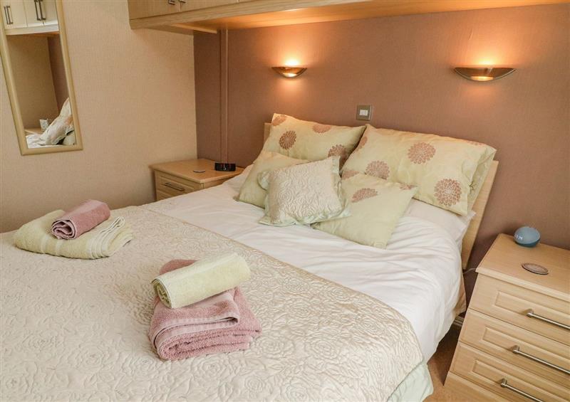 A bedroom in Mallard Lodge (photo 3) at Mallard Lodge, Carnforth