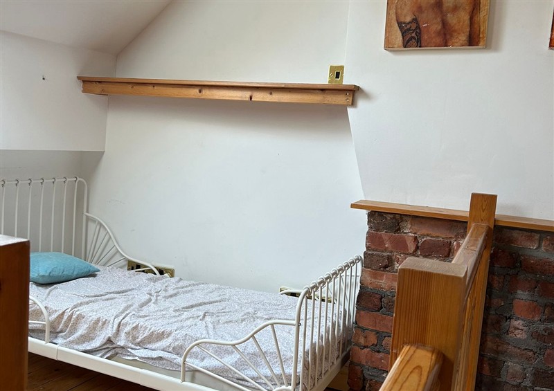 Bedroom (photo 2) at Mallison Cottage, Ashton-Under-Lyne