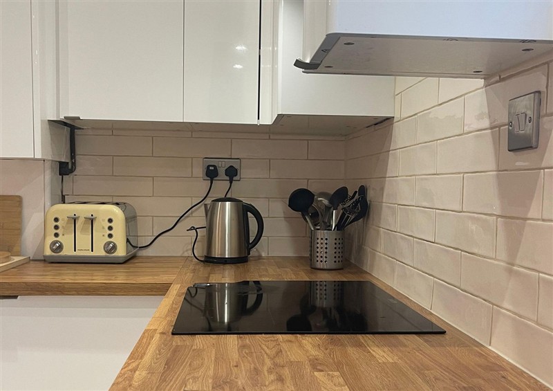 The kitchen (photo 7) at Mallison Cottage, Ashton-Under-Lyne