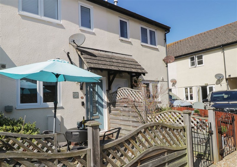 The setting at Malting Cottage, Dawlish