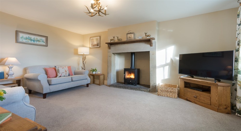 The spacious sitting room (photo 2) at Mam Farm in Hope Valley, Derbyshire