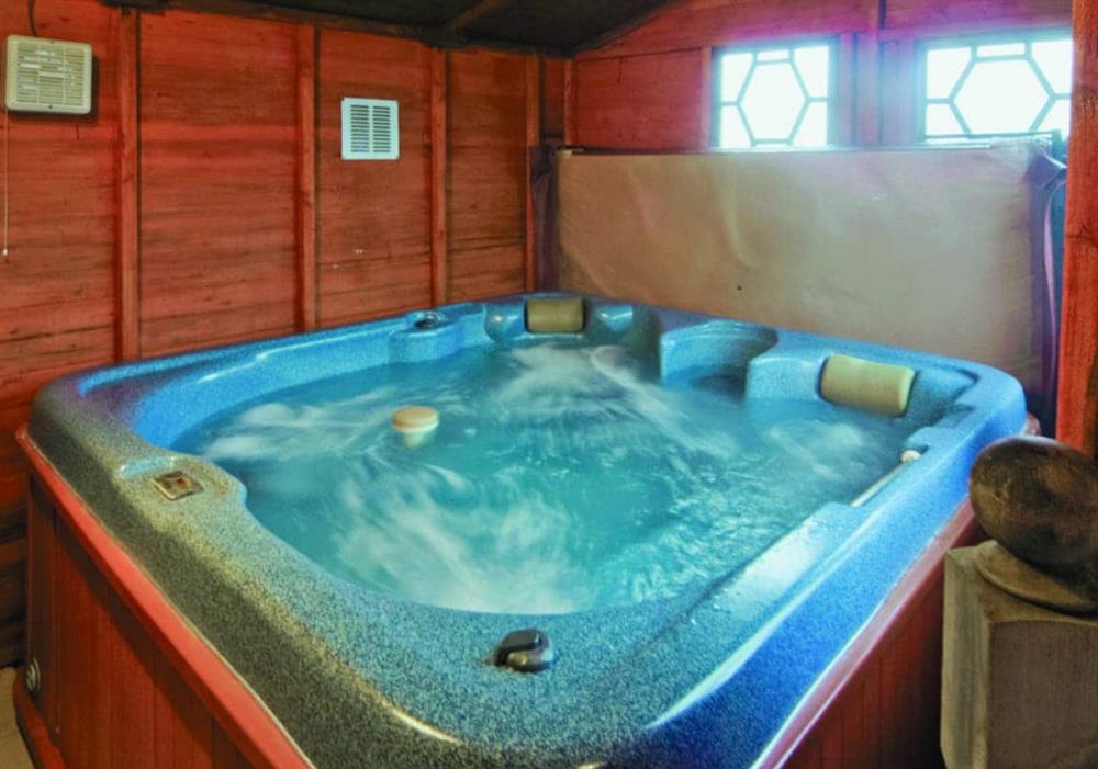 Hot tub at Manod in Blaenau Ffestiniog, Gwynedd
