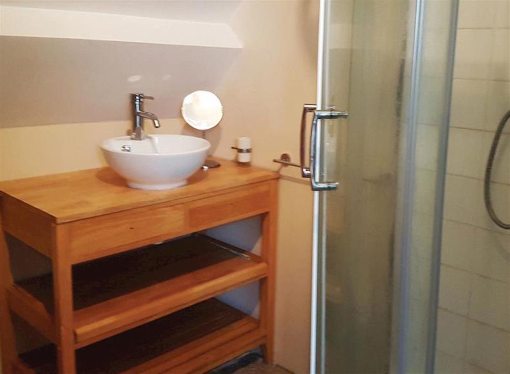 Bathroom (photo 3) at Apple Blossom Cottage,