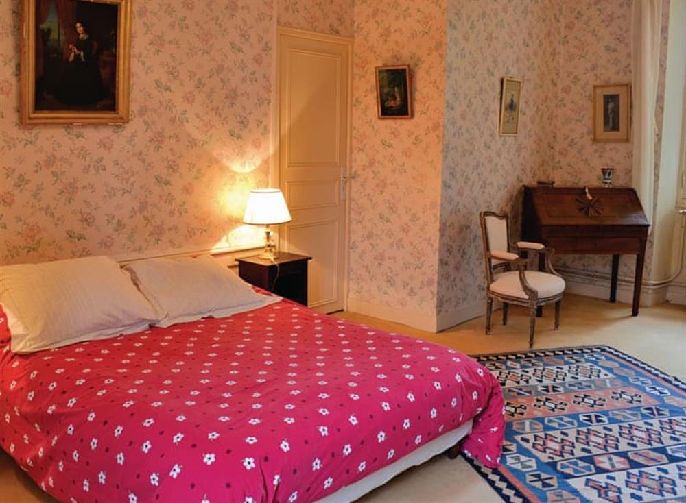 Bedroom (photo 3) at Manoir de Mombette in C&eacute;nac, Dordogne, France