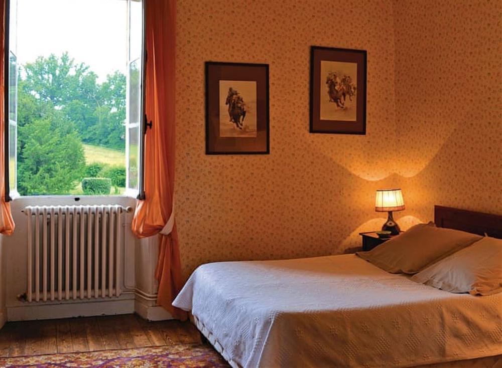Bedroom (photo 6) at Manoir de Mombette in C&eacute;nac, Dordogne, France