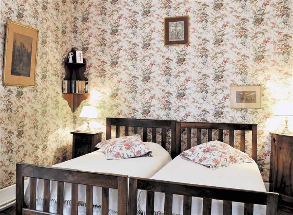 Twin bedroom at Manoir de Mombette in C&eacute;nac, Dordogne, France