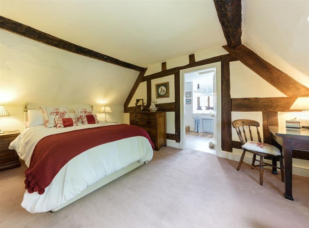 Beautifully presented double bedroom (photo 3) at Manor Cottage in Eckington, near Pershore, Worcestershire