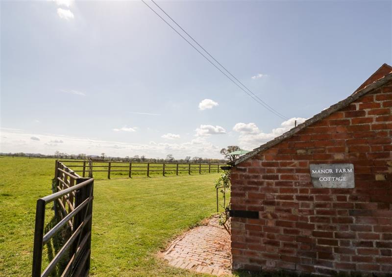 Outside at Manor Farm Cottage, Hill Croome near Upton Upon Severn