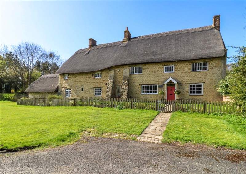 Outside Manor Farm Cottages at Manor Farm Cottages, Loughton