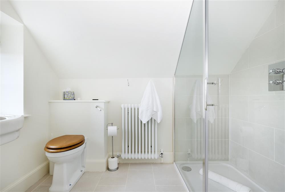 En-suite shower room to bedroom five with walk in shower at Manor Farm, Grafton, Nr Beckford