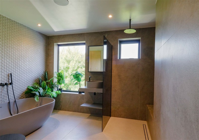 Bathroom at Manor Farm House, Merton near Bicester