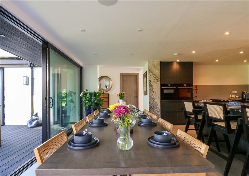 The dining room (photo 2) at Manor Farm House, Merton near Bicester