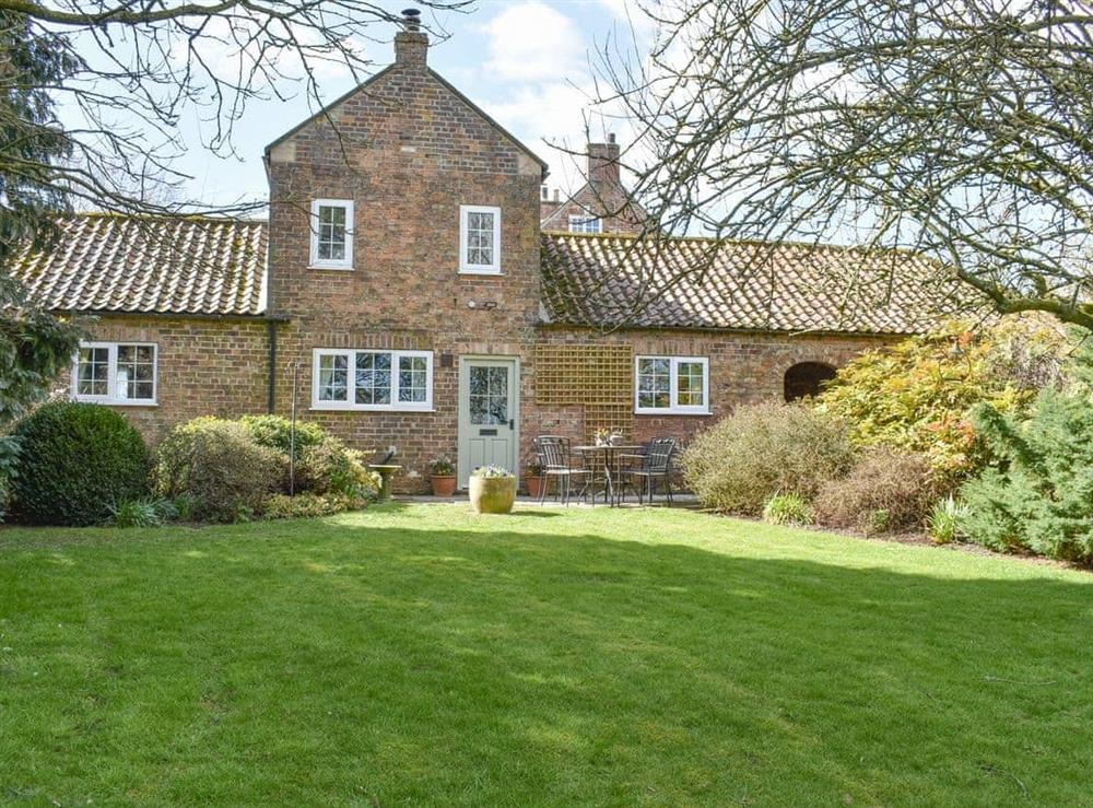 Outstanding holiday home at Manor House Cottage in Holme on Swale, near Thirsk, North Yorkshire
