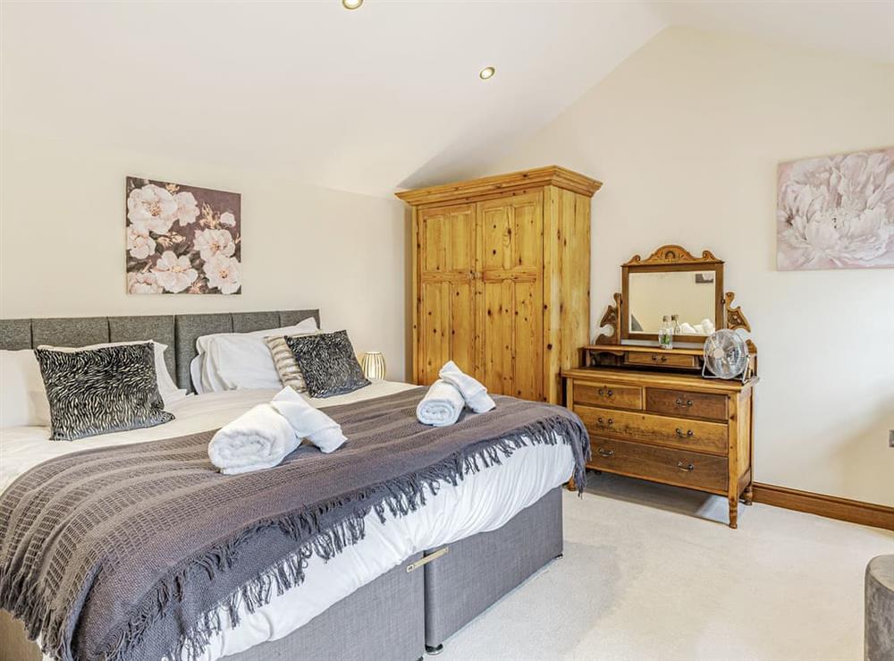 Double bedroom (photo 10) at Manor House Farm in Much Hoole, Preston, Lancashire