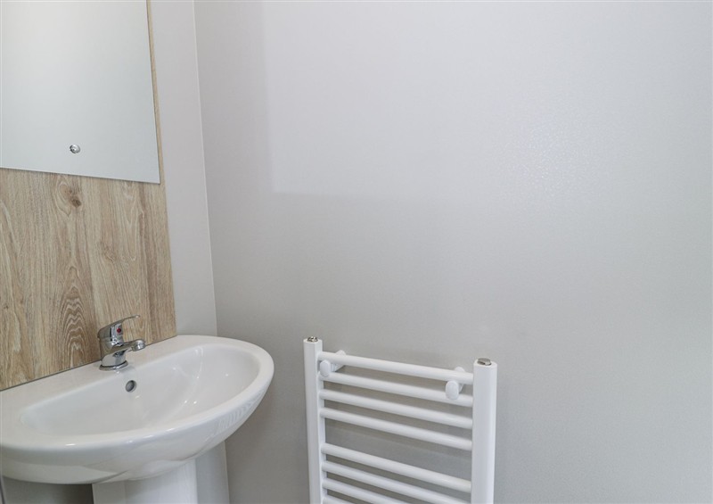 Bathroom at Manor House Gold 2 Bedroom (05F), Maryport near Aspatria