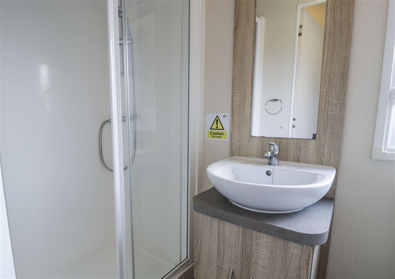Bathroom at Manor House Gold 2 Bedroom (20C), Maryport near Aspatria