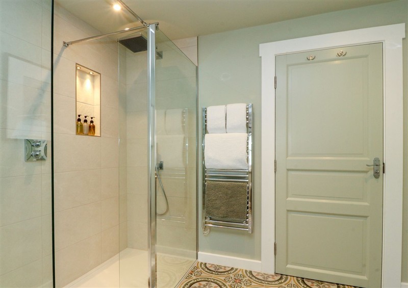Bathroom (photo 2) at Manor Lodge, Clitheroe