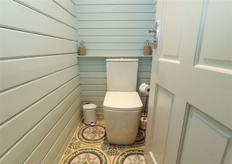 This is the bathroom at Manor Lodge, Clitheroe