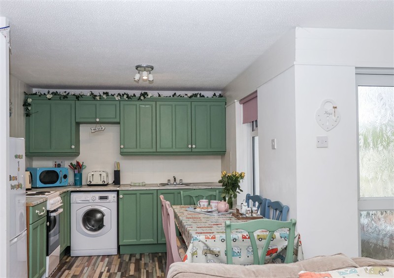 Kitchen at Manorcombe 21, Honicombe Holiday Village near Gunnislake