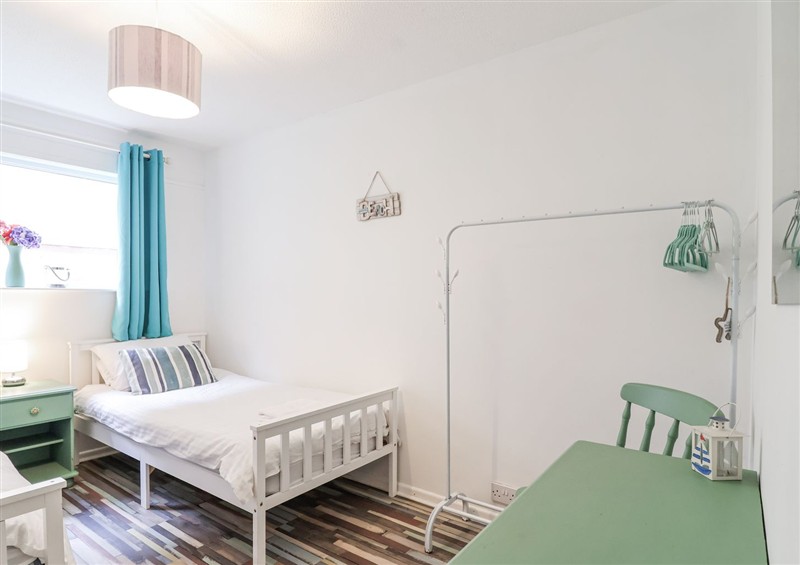 One of the 3 bedrooms (photo 2) at Manorcombe 21, Honicombe Holiday Village near Gunnislake