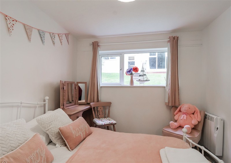 One of the 3 bedrooms at Manorcombe 21, Honicombe Holiday Village near Gunnislake