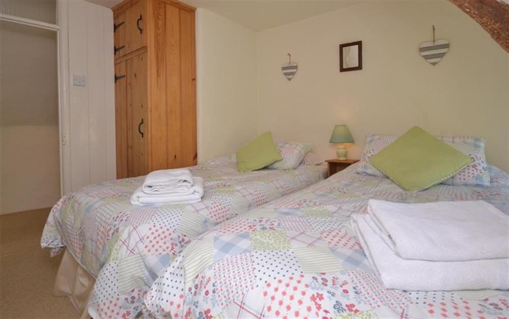 Another view of the twin bedroom. at Maple Cottage in Slapton