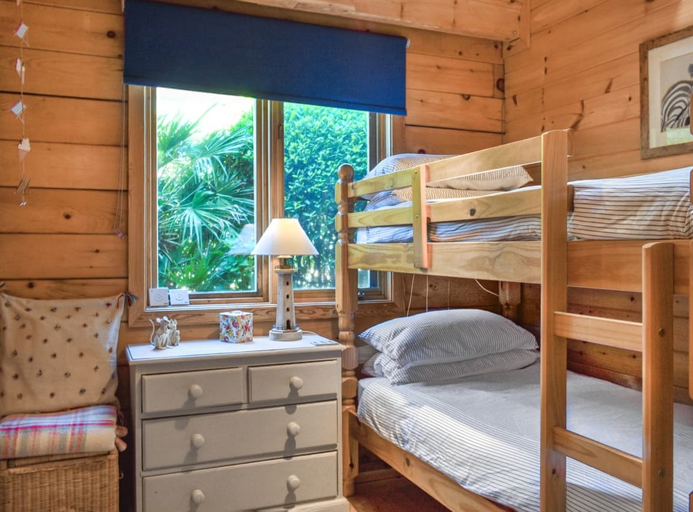 Bunk bedroom at Maple Leaf Cottage in Padstow, Cornwall