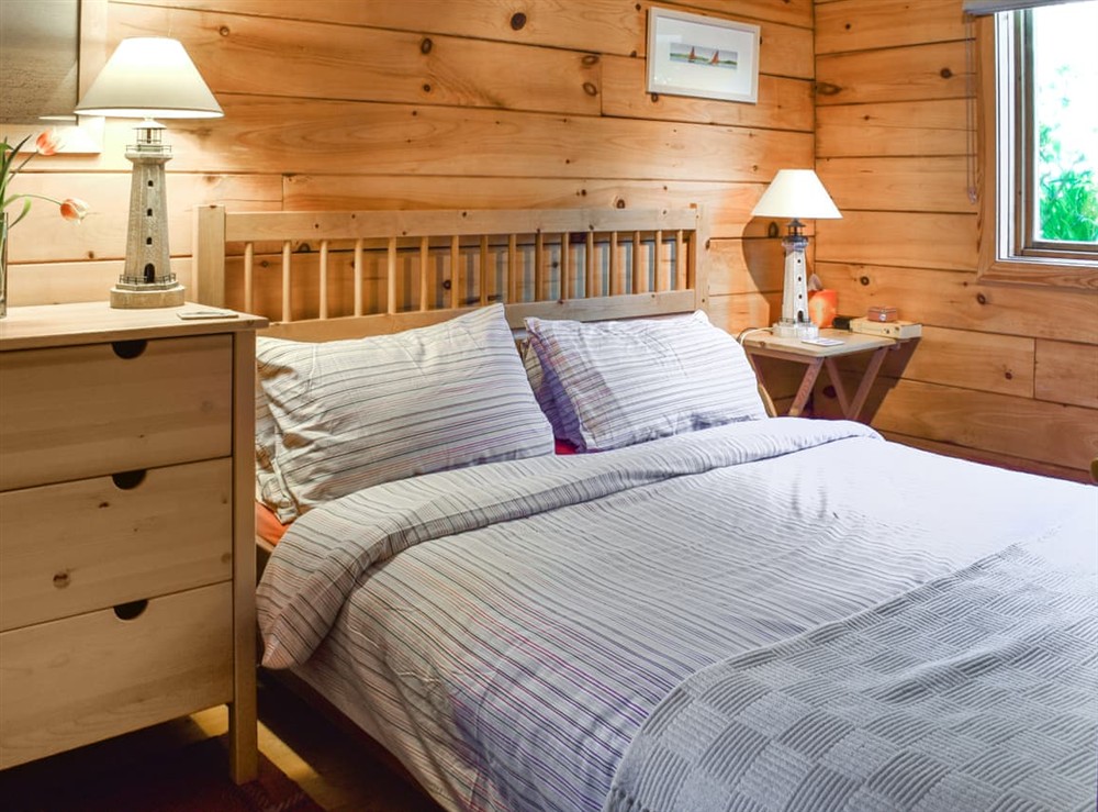 Double bedroom (photo 2) at Maple Leaf Cottage in Padstow, Cornwall