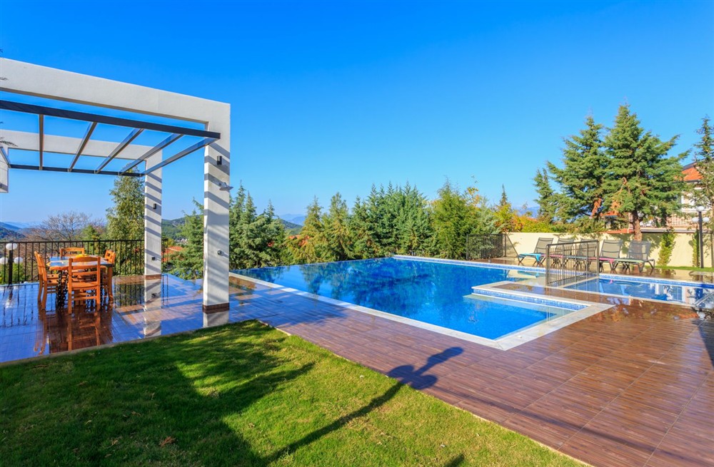 Maple Villa