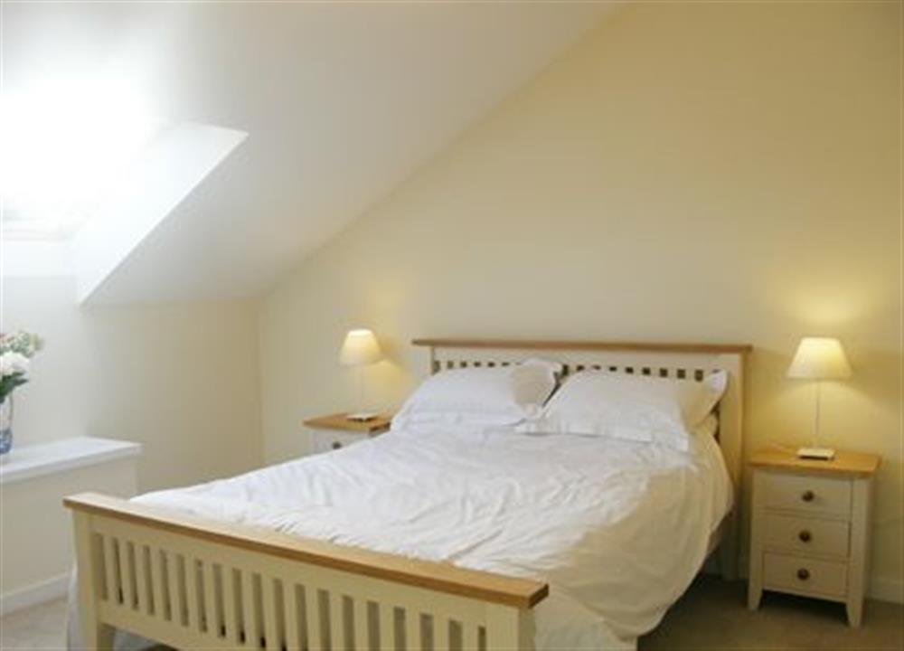 Double bedroom at Maplescombe, Nr Alton, Hampshire