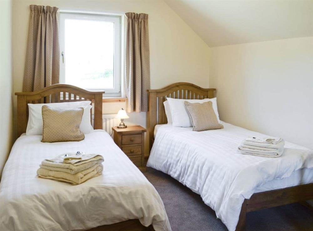 Nice and cosy twin bedroom at March Cottage in Glen Cassley, near Lairg, Sutherland
