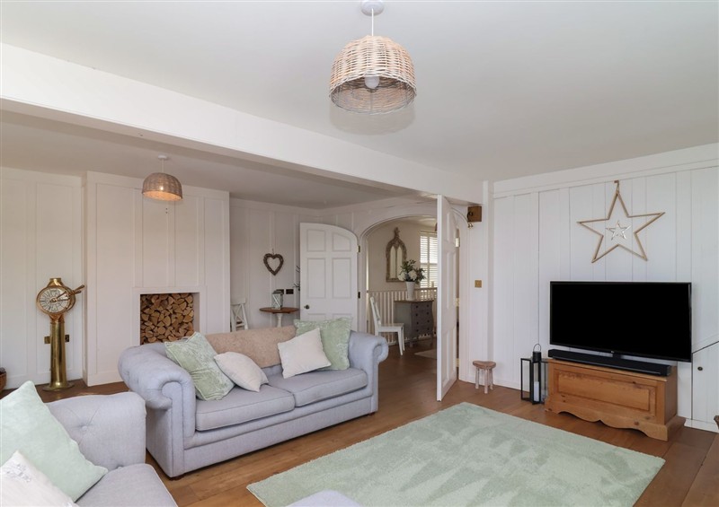 The living room (photo 2) at Marina, Cawsand