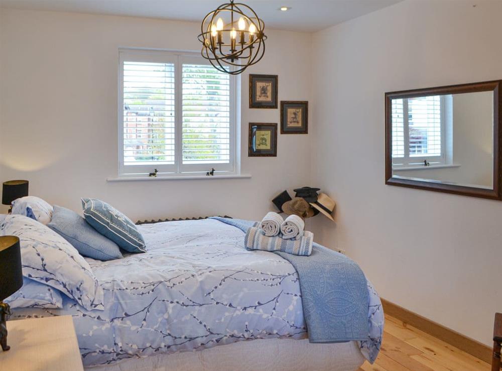 Double bedroom (photo 9) at Marina View in Newcastle upon Tyne, Tyne and Wear