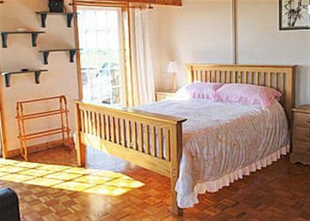 Double bedroom at Mariners Lodge in Felixstowe Ferry, Suffolk