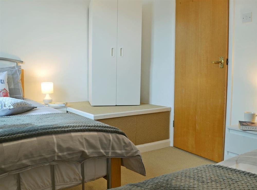 Comfortable twin bedroom at Mariners Rest in Bideford, Devon