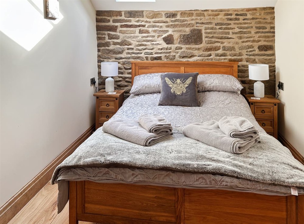 Double bedroom (photo 3) at Marl Barn in Little Hayfield, Derbyshire