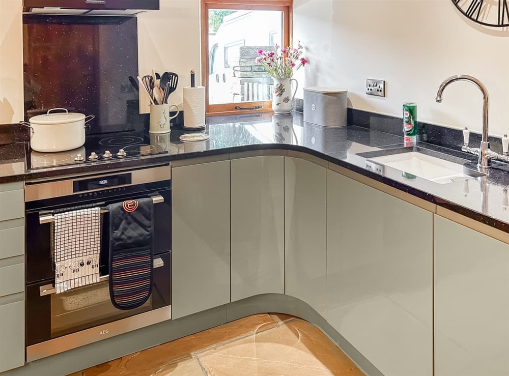 Open plan living space (photo 4) at Marl Barn in Little Hayfield, Derbyshire