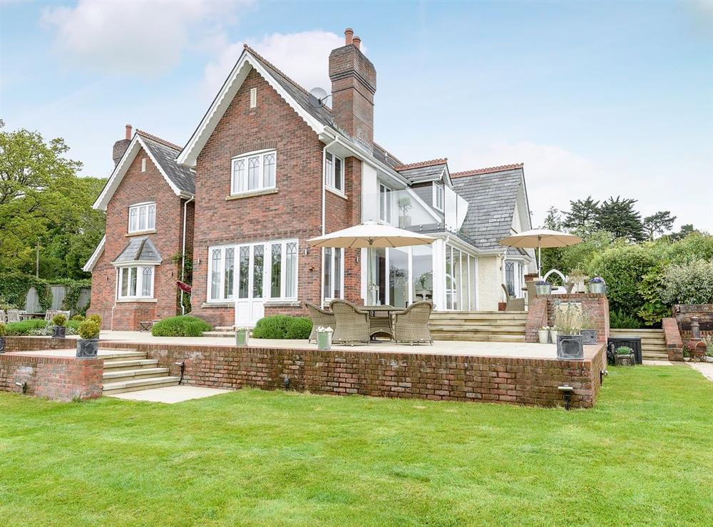 Marley Mount Farm in Sway, near Lymington, Hampshire sleeps 10