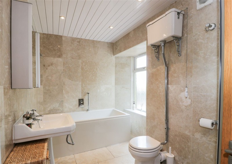 Bathroom at Marshill Farm House, Draffan near Kirkmuirhill