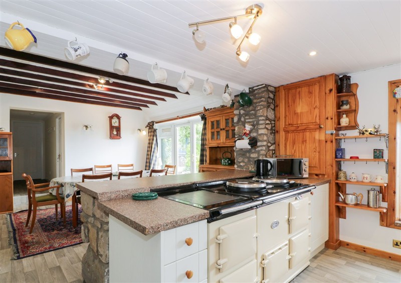 The kitchen (photo 2) at Marshill Farm House, Draffan near Kirkmuirhill