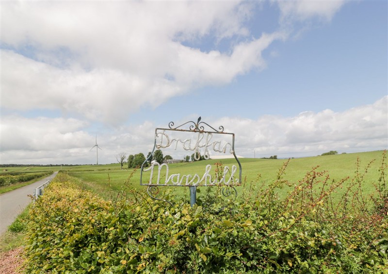 The setting of Marshill Farm House (photo 2) at Marshill Farm House, Draffan near Kirkmuirhill