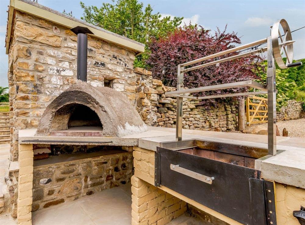 Built-in-BBQ
