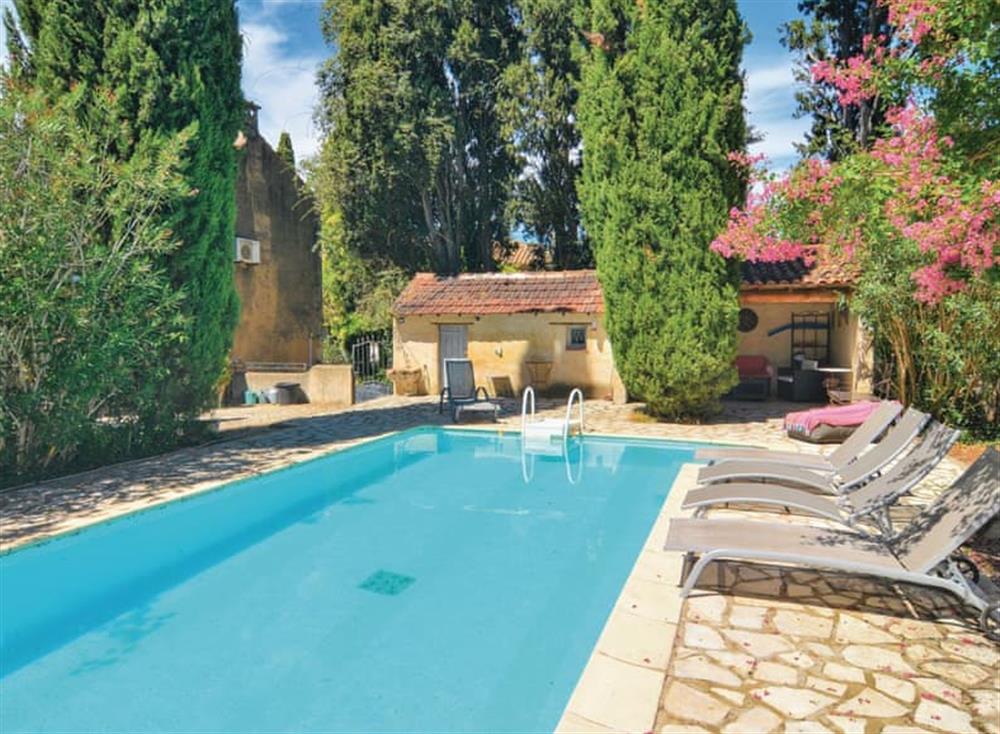 Swimming pool (photo 4) at Mas Des Marjolaines in Mas-Blanc-des-Alpilles, Bouches-du-Rhône, France