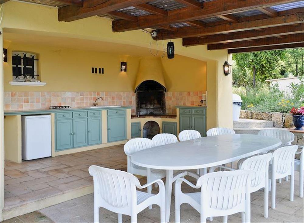 Built-in-BBQ at Mas Miremont in Le Tignet, Alpes-Maritimes, France
