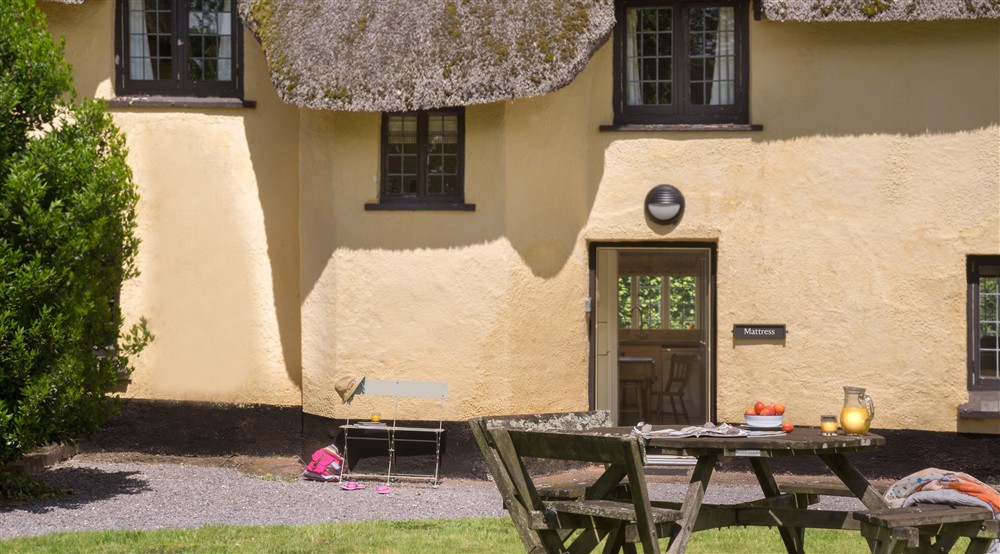 The exterior of Mattress Cottage, Devon (photo 2) at Mattress Cottage in Exeter, Devon