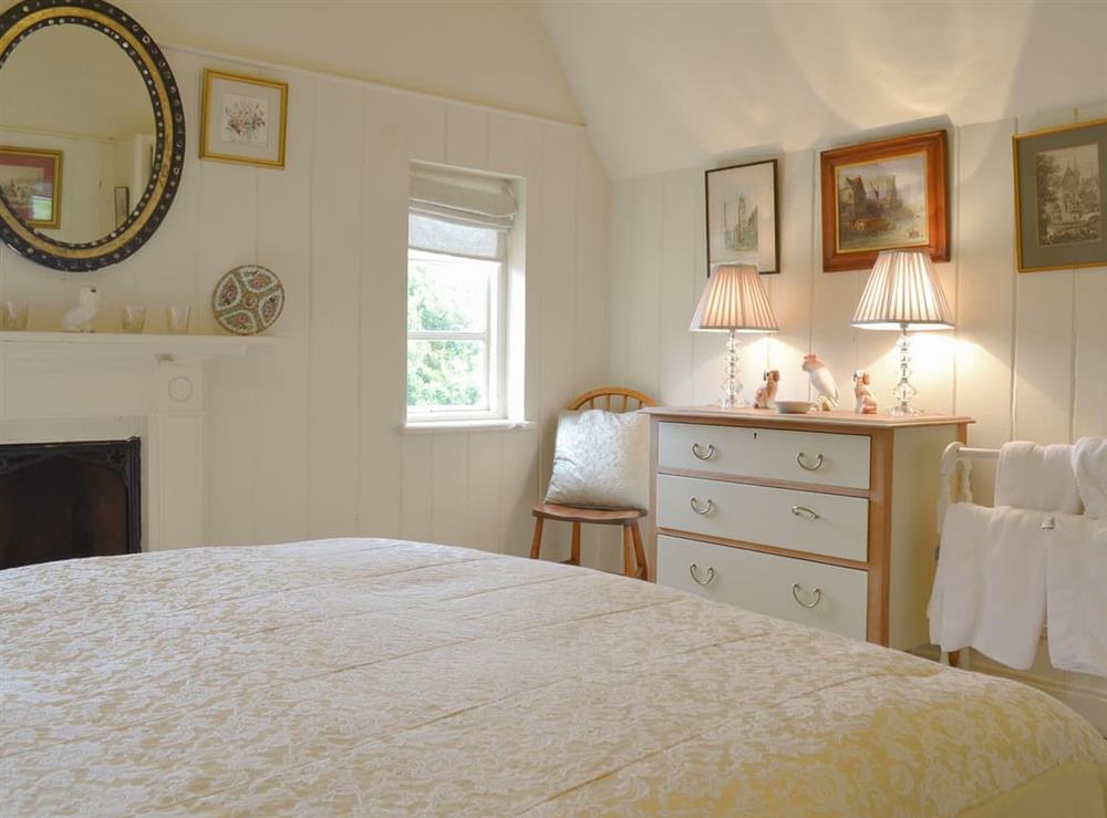 Spacious double bedroom at Dairy Mead Lodge, 