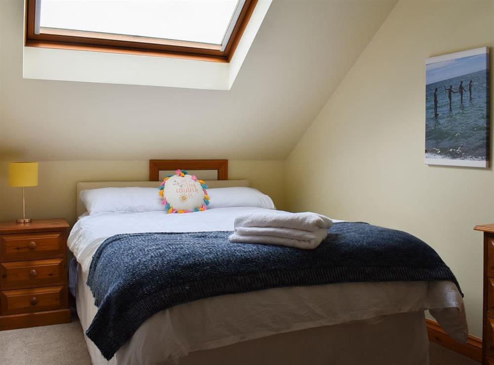 Double bedroom (photo 2) at Maverhurst in Bracklesham Bay, West Sussex