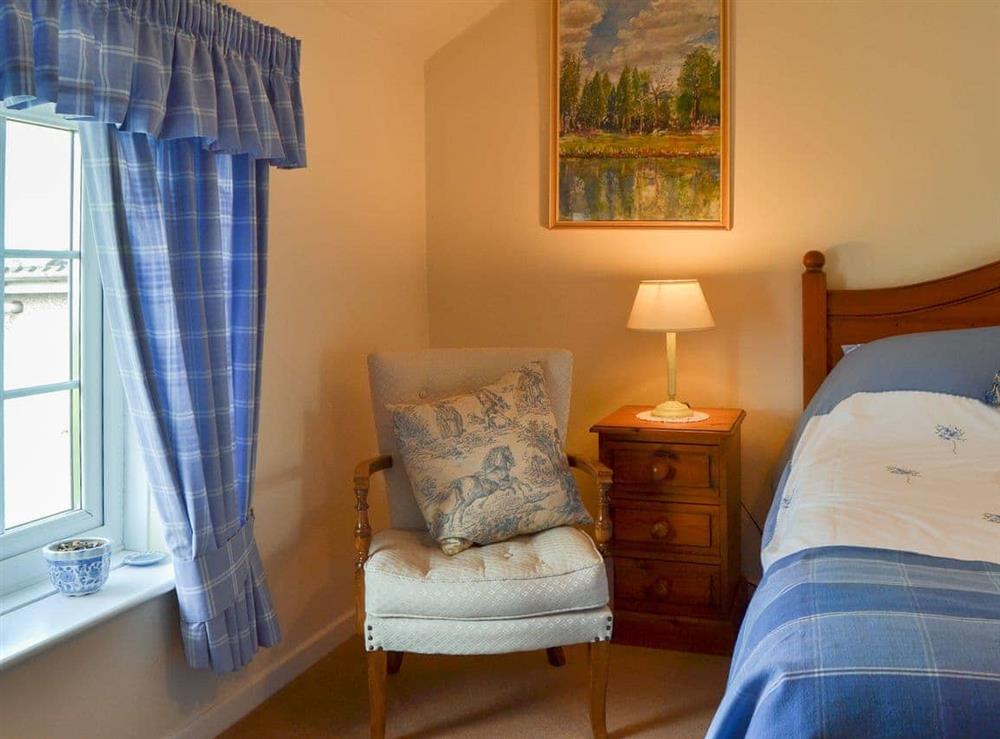 Comfortable double bedroom at Mavis Cottage in Kingswood, near Kington, Herefordshire